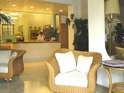 Готель La Playa 3*